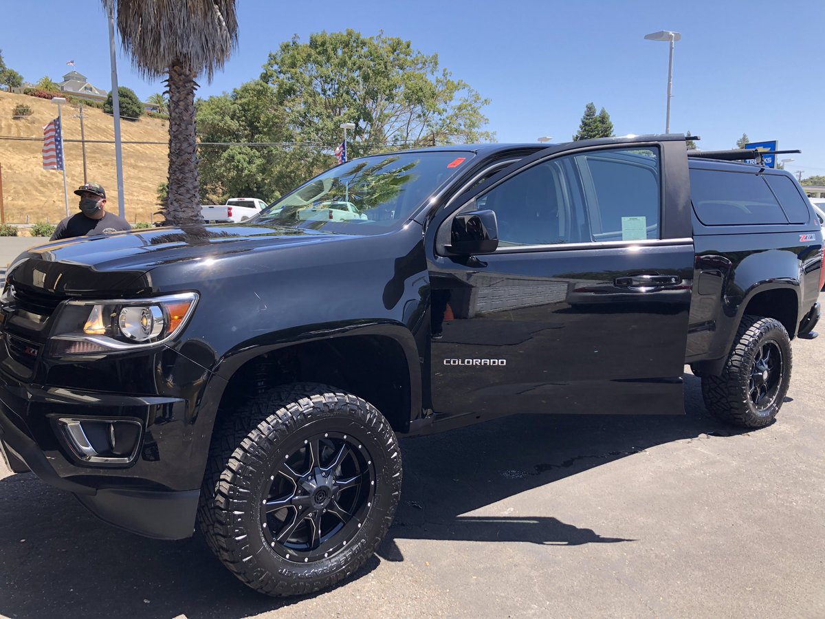 giltorrez_65's tweet photo. New whip who dis 🤭🖤 https://t.co/0ySSz0A7BR