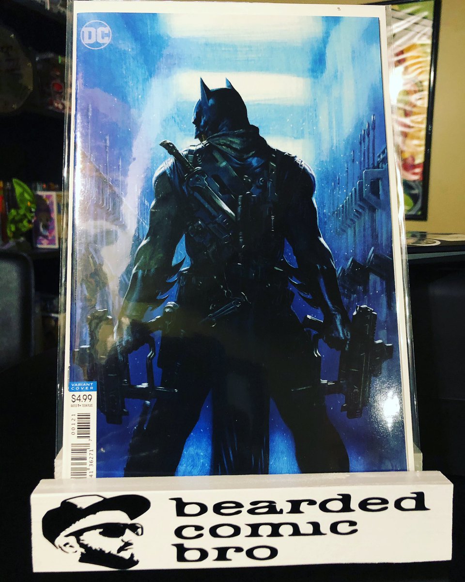 beardedcomicbro's tweet photo. Just got this dope cover of Batman The Grim Knight and I had to display this in my beautiful new stand made by Slab Stands !!! #comics #comicbooks #dc #batman #slabstands #thecomiccollective #beardedcomicbro #nerd #geek #comicnerd #comicgeek #ilovecomics https://t.co/N3YaJJ3Z3w