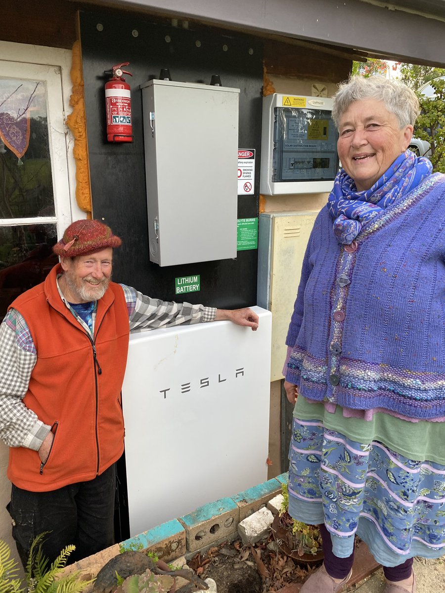 Phil and Kate from Mallacoota nearly lost their home in the #bushfires. 

For 2 weeks the town was without power, and their solar/battery system kept the house running. They provided showers and a cuppa for those in need. 

Renewable energy + community spirit - a powerful combo!