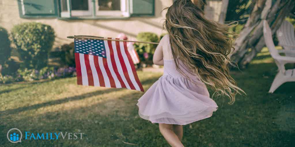 FamilyVest's tweet photo. Have a safe and happy Independence Day weekend!🇺🇸🇺🇸🇺🇸  #4thofJuly #StaySafeOutThere https://t.co/KXa2GMr7qi