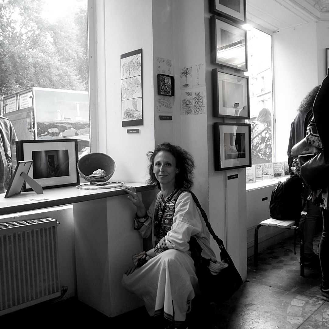 AlexiaTraore's tweet photo. Hier à l'ECHOMUSEE, vernissage d'une très belle exposition dédiée aux œuvres du confinement...Merci à Jean Marc pour son invitation et l'organisation de ce bel événement. 
#contemporaryart
#parisexhibitions
#womenartists
#dancinginside
#artintimesofcorona
#contemporaryartist https://t.co/rxmNkB0tpR