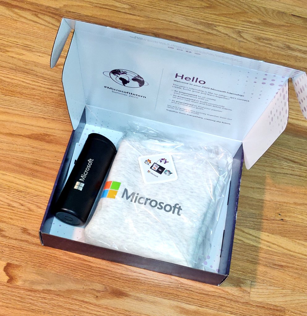 charmaine_klee's tweet image. Getting this surprise on the day off &amp;gt; 

💕 #MicrosoftIntern