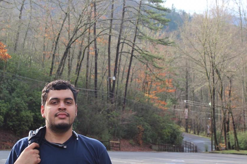 ballesteros_312's tweet photo. Before you start grilling and blowing up your arsenals, I want you to meet Jesus Alberto Lopez Gutierrez, a kindhearted 25-year-old who loves the outdoors, graduated from @ChiPubSchools, and was recently deported from the only country he calls home.

THREAD. (1/8) https://t.co/bQ8c5PWdCl