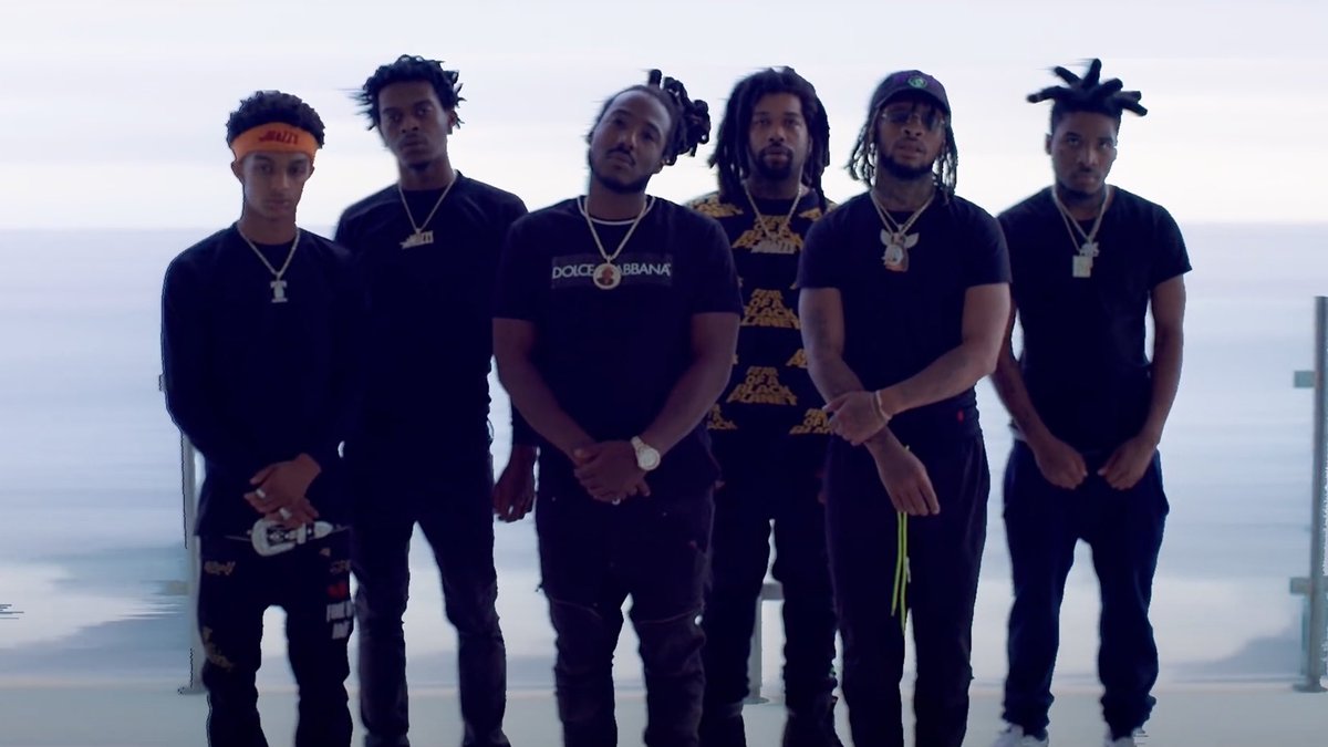 SO LONELY - Mozzy ft. Shordie Shordie⠀
// jakelmitchell.com/#/so-lonely/ //⠀

#cinematography #film #musicvideo #red #lock #rap #hiphop #lomo