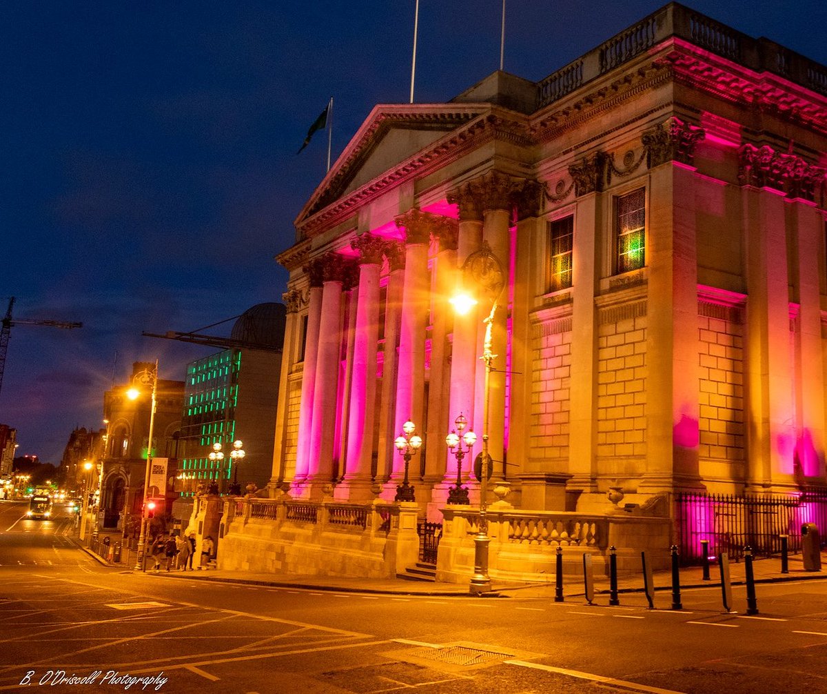 City Hall, Dublin, Ireland. 📷

#pocketireland #irishdaily #lovingdublin #lovingireland #irishphotographers #apexcaptures #travelshots #traveltheworld #globalcapture #dublin #ireland #photograghy #photooftheday