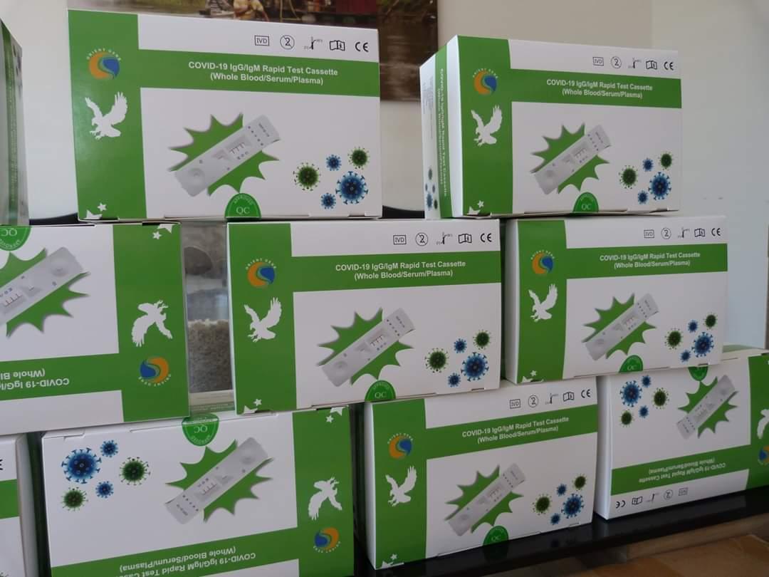 elcarmenmasc's tweet photo. Hoy recibimos las mil pruebas rápidas que nos han enviado desde la Gobernación de Bolivar, para continuar haciéndole frente al Covid en nuestro Municipio y realizar tamizaje en los barrios donde tenemos personas en cuarentena.

#ElUsoDelTapabocasEsObligatorio
#QuedateEnCasa https://t.co/Kj1OCtwd9J