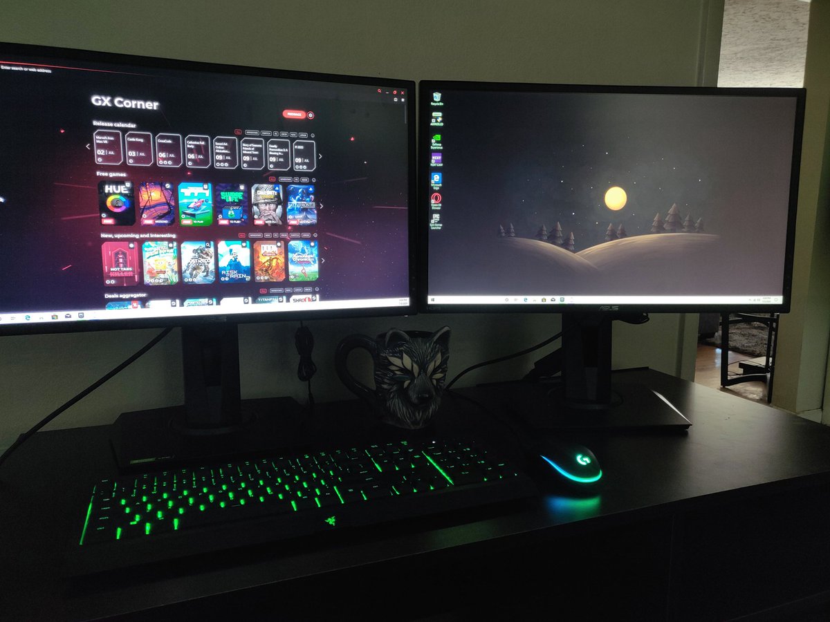 lolitsjmart's tweet photo. Finally got my PC, isn't she beautiful? ❤️ #NZXT https://t.co/84QQ6w4x6i
