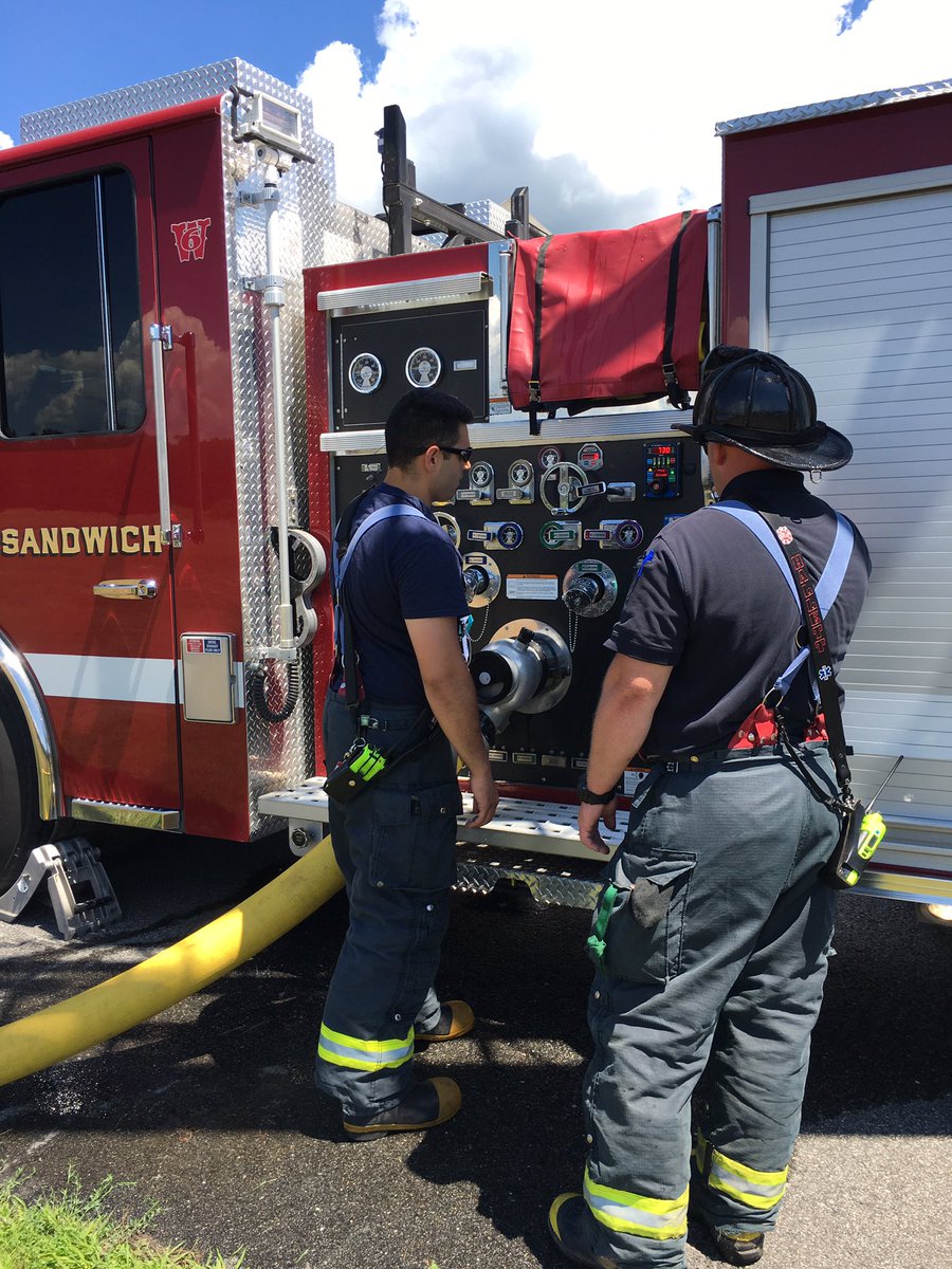 SandwichFD's tweet photo. Sandwich F.F.'s Training with Newly appointed  F.F.  On Aerial &amp; Pump operations on Ladder 3 yesterday at the Forestdale School. https://t.co/0sKFIayZhH