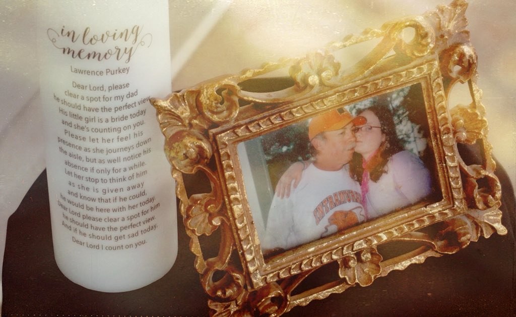 SweetOutlaws's tweet photo. @guarnaschelli I had this at my wedding back in April. https://t.co/kSKbKmVnoD