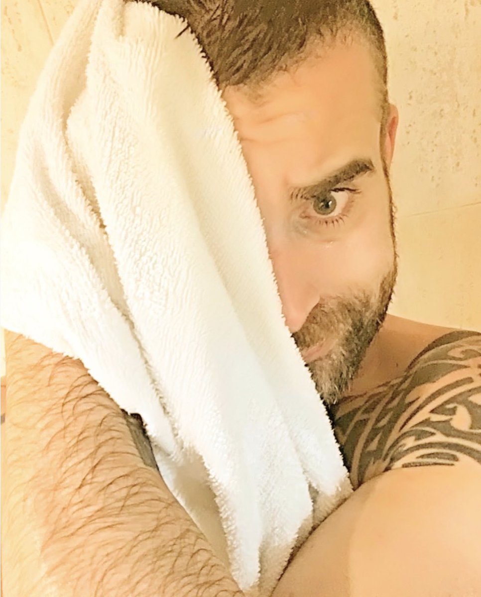 JulRomeX's tweet photo. “Mimi Cracra, l’eau elle aime ça...” 💧
#Summertime #Showertime #HeatWave #Calocha #Terral #CostaDelSol #Mediterraneo #Splash #Plouf #Pluff #WetWetWet #BeWaterMyFriend #MidnightDip #Aquaman #WetBoy #Gay #XXX https://t.co/IjZn0iCOdt