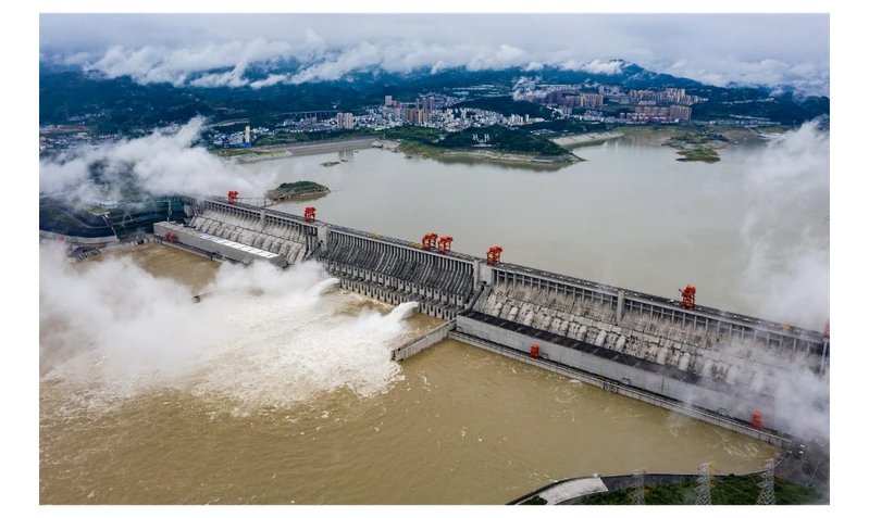 Китайская дамба. Три ущелья Янцзы. Санься ГЭС Китай. ГЭС три ущелья Китай. ГЭС «три ущелья» («Санься»).