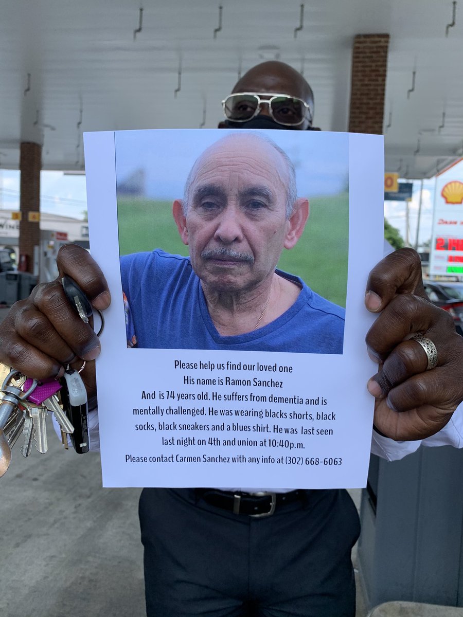body_LANG_uage's tweet photo. To those that live in the Wilmington area and DE overall, please share this!! A family is looking for their loved one and if you or anyone you know has seen him pls contact the number on the poster https://t.co/bt7RmDQ51w