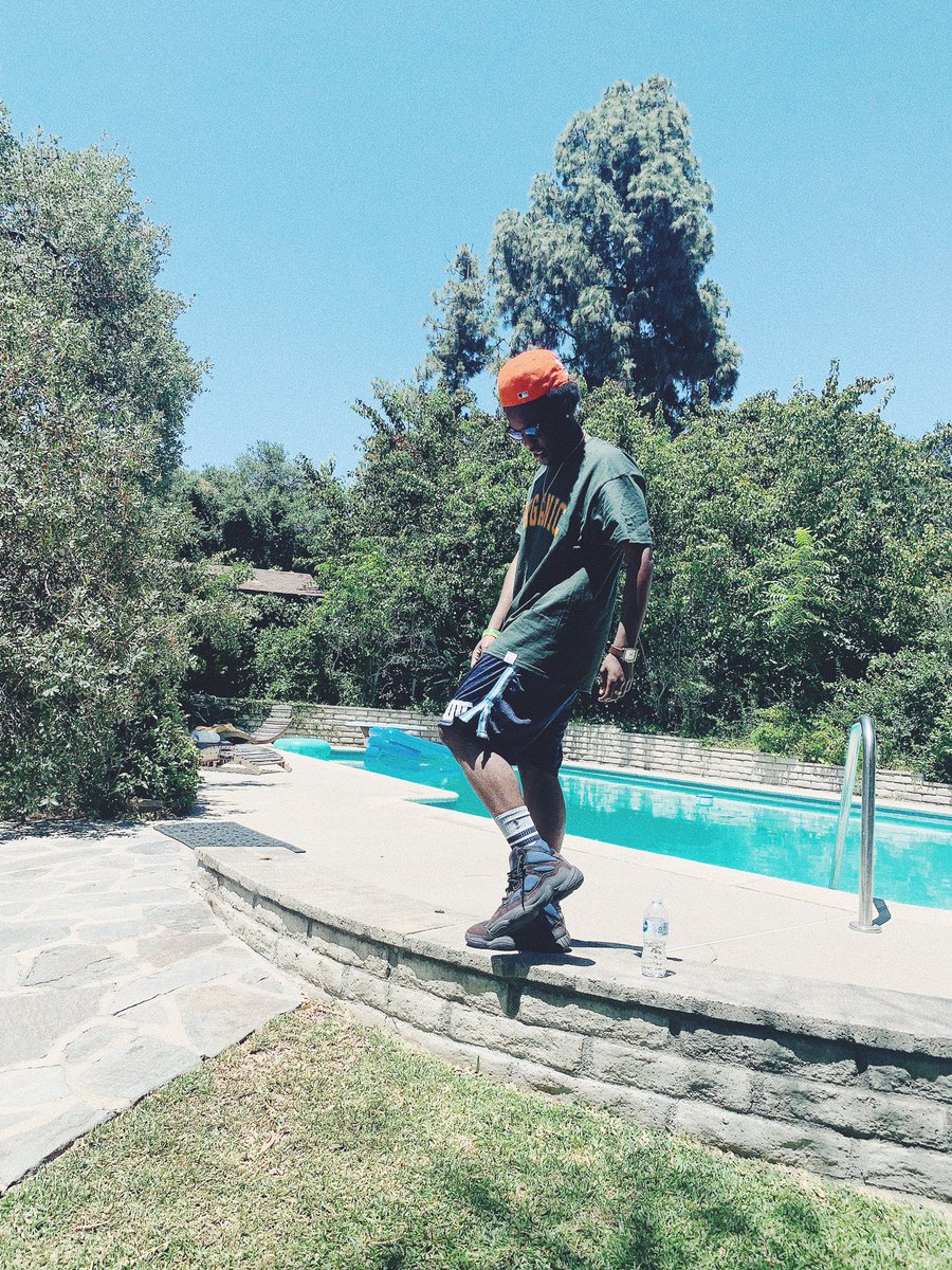 Keelo_'s tweet photo. Swag is in my genes I was born Fly. 🍊 #YoungLoski #AOTG #Numbers https://t.co/HnhGm1PewD