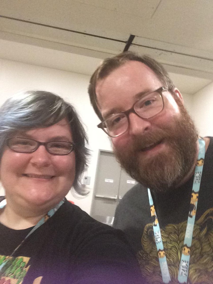 N00bletPixel's tweet photo. @ChadJamesRT @jack_p @TheMilesLuna @larrymatovina @ChilledChaos @XREB00TX It was an emotional weekend. I also got to meet some internet friends, some furry friends, and try whataburger... it was fine. My friends even had a panel! https://t.co/FUP62lwnDs