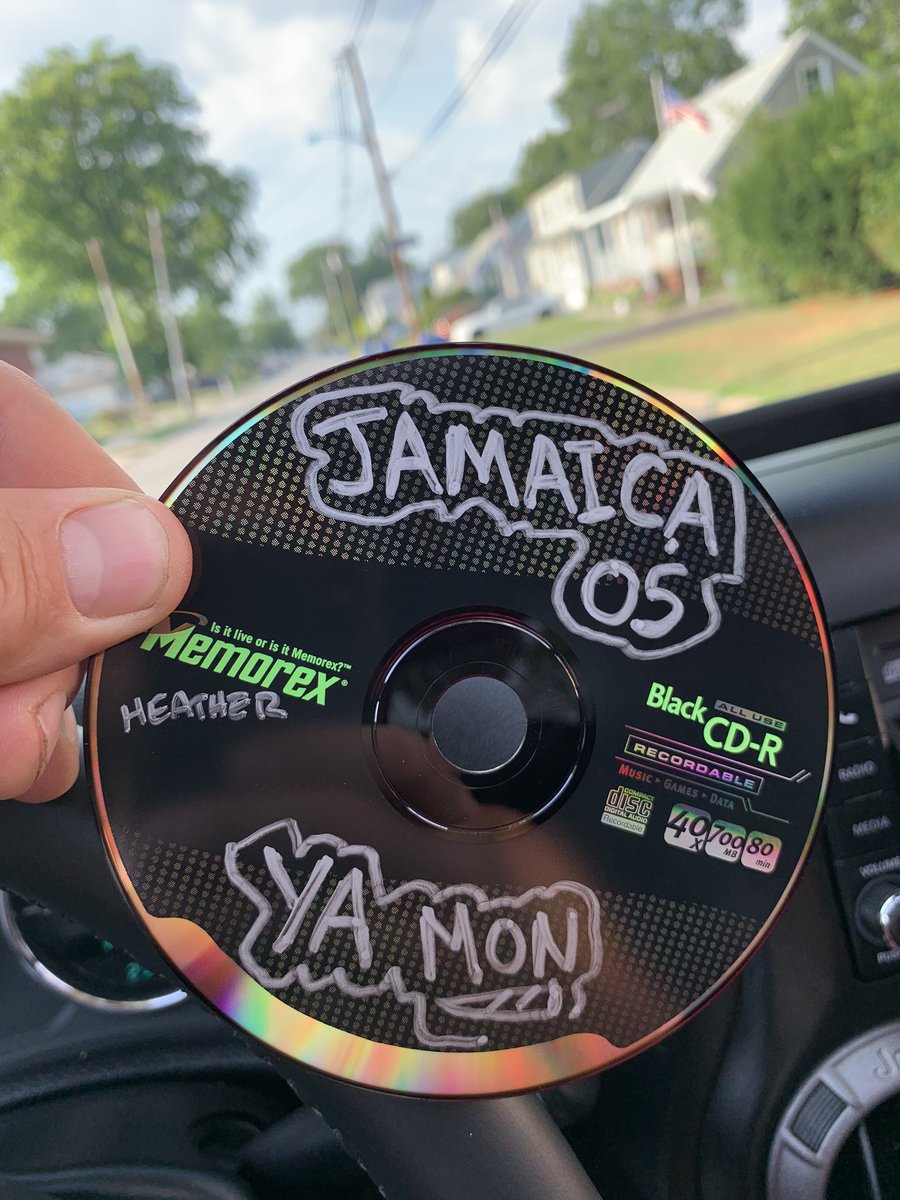JayKondrk77's tweet photo. Traded in the lease and went for financing a used jeep.  Love it.  Wifey looks hot and came w a fantastic mix tape.  #ThanksHeather https://t.co/bjVa8GmmnJ