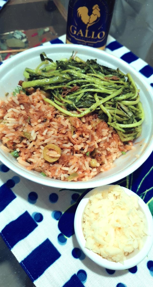 EVDvidas's tweet photo. Risoto de costela com agrião.
$20,00 

Macarrão ao molho branco com camarão. $20,00 

Faça ja o seu pedido, satisfação garantida!!!!!!! 

Entregamos pelo bairro sem taxa de entrega.

Agradecemos a preferência. 
9 9458 5432. https://t.co/z8zLLb6Cp6