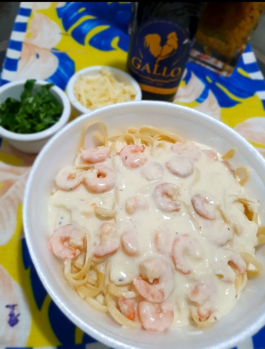 EVDvidas's tweet photo. Risoto de costela com agrião.
$20,00 

Macarrão ao molho branco com camarão. $20,00 

Faça ja o seu pedido, satisfação garantida!!!!!!! 

Entregamos pelo bairro sem taxa de entrega.

Agradecemos a preferência. 
9 9458 5432. https://t.co/z8zLLb6Cp6