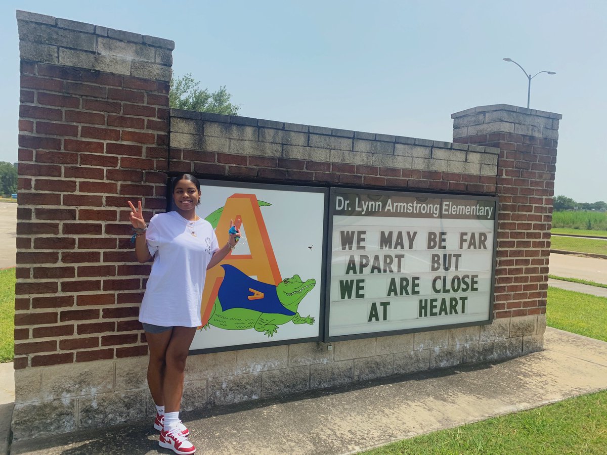 Chloë Marshall tweet media