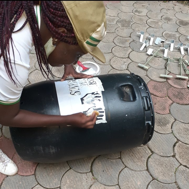 AyotolaIlori's tweet photo. I built and installed 10 foot-operated handwashing apparatuses in 10 communities within the FCT as a way to combat the spread of Covid-19

@SDGaction @NCDCgov @ncrs_ng 

#SDGs #GlobalGoals #StrongerTogether #SolidarityInAction #COVIDCitizenAction #Handwashing https://t.co/bmRHP1eHBH