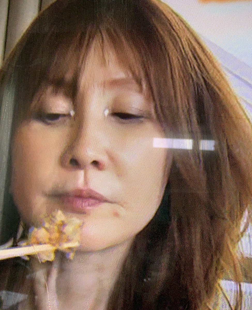 Feliz You 旅サラダ 目頭白い この目頭の白いのは お米 化粧 気になり過ぎて岩手の情報まるで入ってこない お風呂入ってても出ても白い 誰か教えて