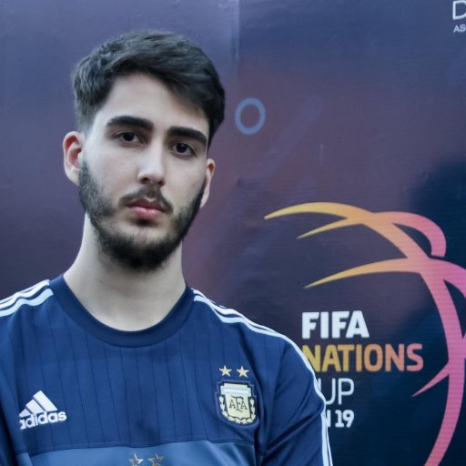 🐓🎂 #CumpleGallo

Saludamos a @pablitoh97 en el dia de su cumpleaños.
Gran defensor y excelente persona.

Felicidades!

🐓💪🏼 #TodoGallo