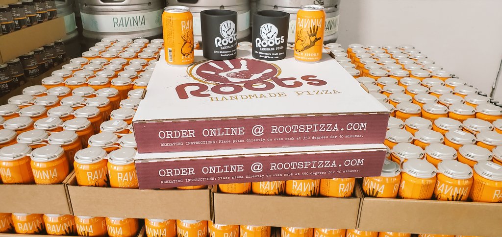 SteepRavineBrew's tweet photo. @chicagobars @johnfritchey @RootsPizza Agreed!!! We approve....Four Shore😉! @RootsPizza https://t.co/bvWLIw6cfq
