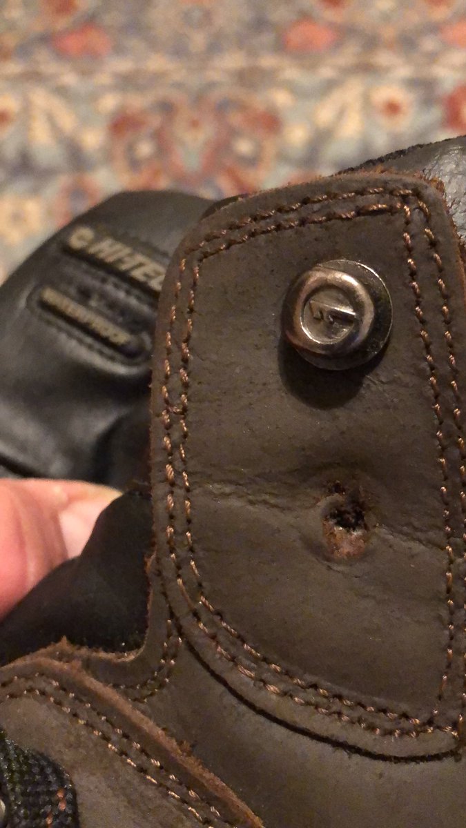 daveh6300's tweet photo. @HiTec_Global This happened the first time I put these on.  Amazon return window has passed.  What can I do about it? https://t.co/aEIIaErL4E