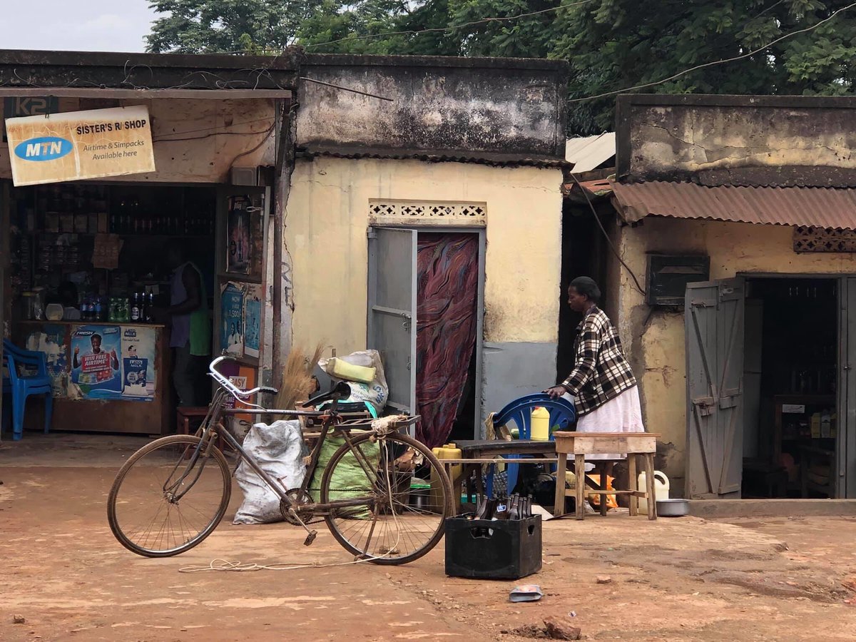 Life in Uganda is slowly returning to normal. The AfriBeads shop is open again. Transport has started again. And good news is that the artisans are able to buy materials to make jewellery and baskets, & able to get the orders to the Fedex office for shipping! #uganda #artisan