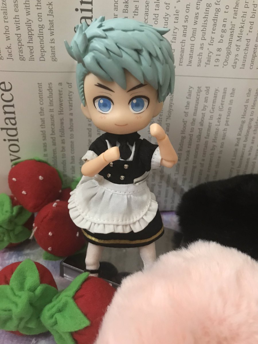pktorisick's tweet photo. メイドがーるを着せられてもノリノリのカスパルくん
似合うのか似合わないのか……🤔 https://t.co/hnK8tuNRKK