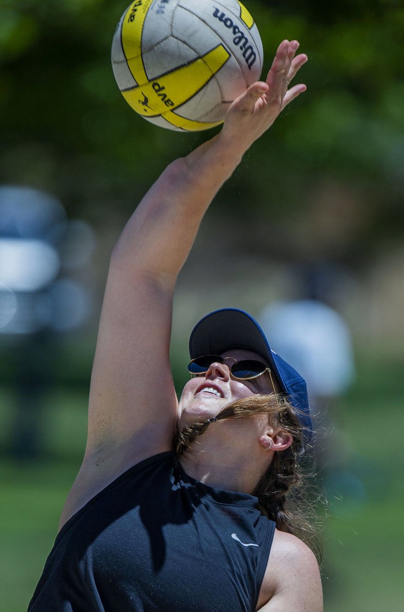 PE_Photo's tweet photo. The Walters and Bethel families play beach volleyball as both families live apart, spent 14 days quarantining so they could spend the 4th of July weekend together at Andulka Park in Riverside on Friday, July 3, 2020. (Photo by Terry Pierson, The Press-Enterprise/SCNG) https://t.co/5ul9BBKK77