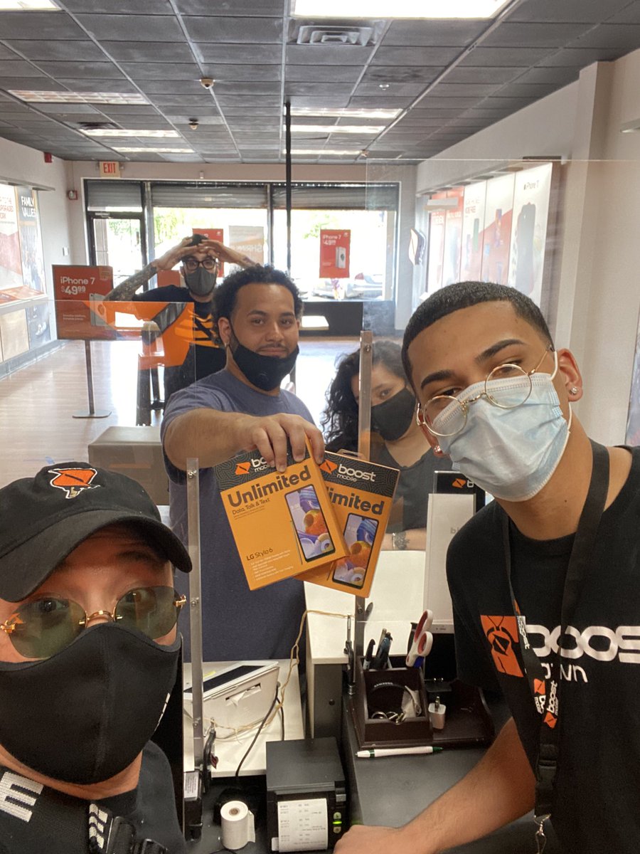 vtruongcao's tweet image. Ohhhh snappp...my man says the longer you stay, the less you pay 😎👍🏼 #Copped #BoostDISHingDeals #ShrinkIt #MidAtlanticSquad #thevipboost @boostmobile @dish