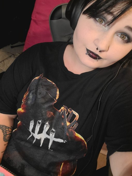 Huge thank you to everyone who came and watched tonight. I need one more unique stream day to hit affiliate<a href="/tag/live"class="tags"><span>#live</span></a><a href="/tag/twitch"class="tags"><span>#twitch</span></a><a href="/tag/deadbydaylight"class="tags"><span>#deadbydaylight</span></a>