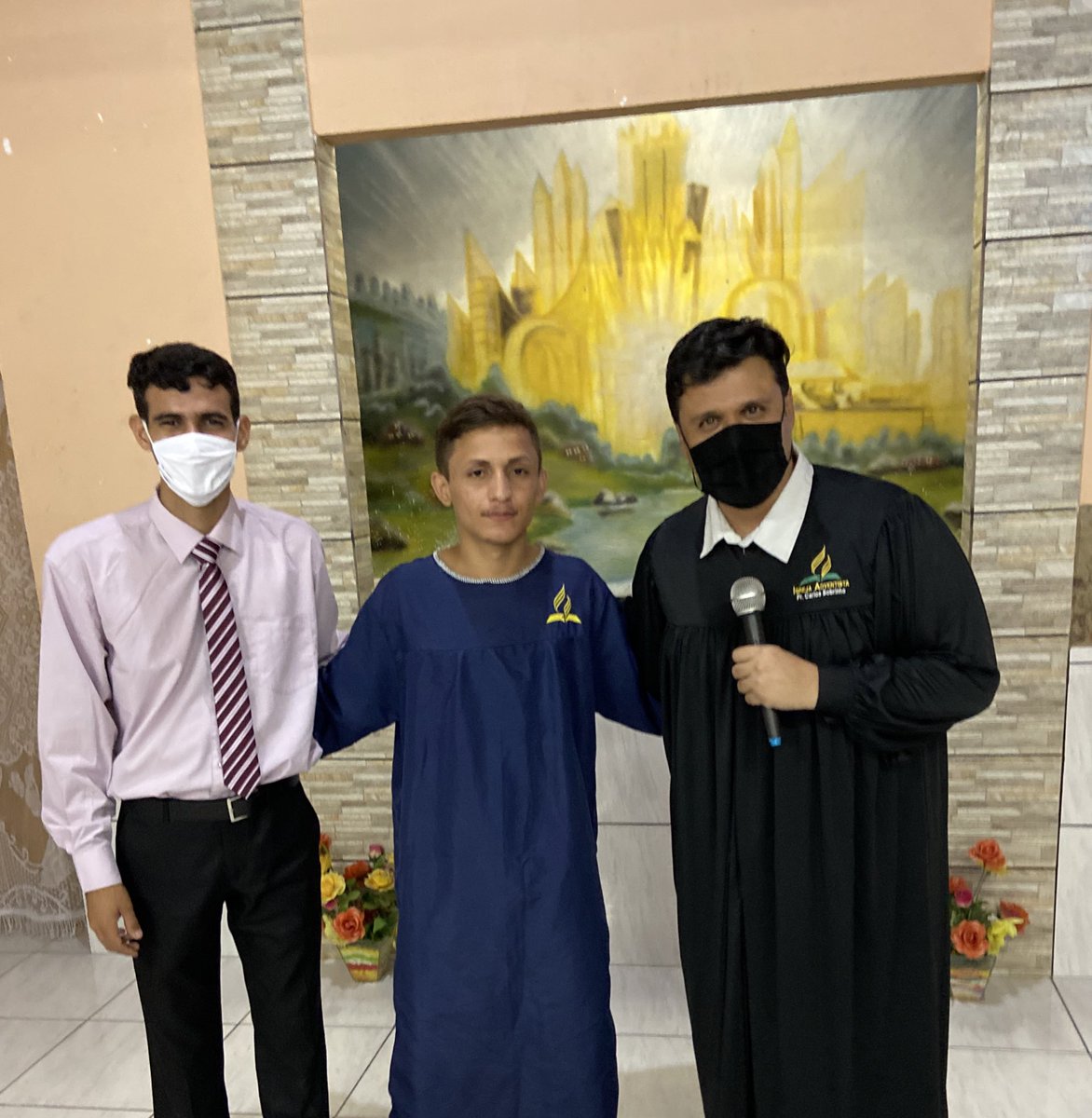 PrC_Augusto's tweet photo. #BênçãoDobrada em Croatá/CE.
Batismo do João (Fruto do #CalebeNaWeb) + apresentação do Emanuel.
#DiscipulandoMais
#CelebraCeará @MizaelO32188755
#baptism #batismo #adventistas #alegrianoceu #alegrianaterra https://t.co/ceaB9jWf2H