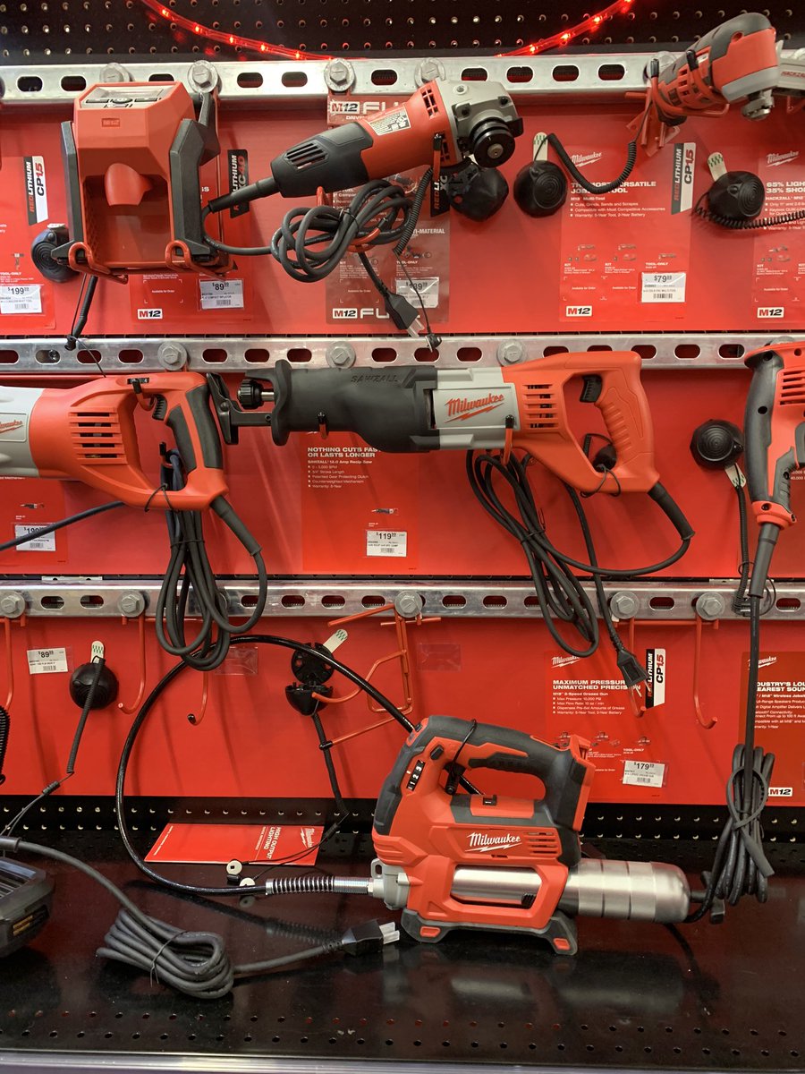 CountyLineACE's tweet image. Yeah, we got your power tools...it’s what we do - and 10% off too. Happy July 4th! 🇺🇸 #CountyLineAce CountyLineAce.com