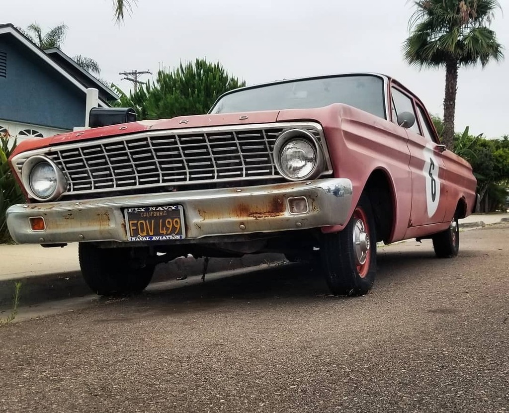 ImperialDad's tweet photo. #fordfalcon #frontendfriday with that minty fresh #patina. "The chicken rides again!" -my neighbor #becauseroadkill https://t.co/H41I6UzCBM https://t.co/DdcFZRT38K