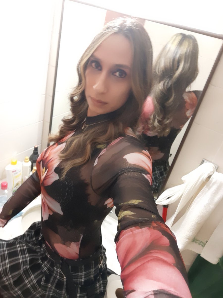 KathiaMty's tweet photo. VALOREN a la gente buena, NO la usen, NO abusen. Porque la gente que no reclama, esa que parece tener aguante infinito, un dia también se harta y no vuelve más.
#TransIsBeautiful #TransGirls #TransMexico #TransBello #Trans #Transgenderwoman https://t.co/LDlm8XAR3c