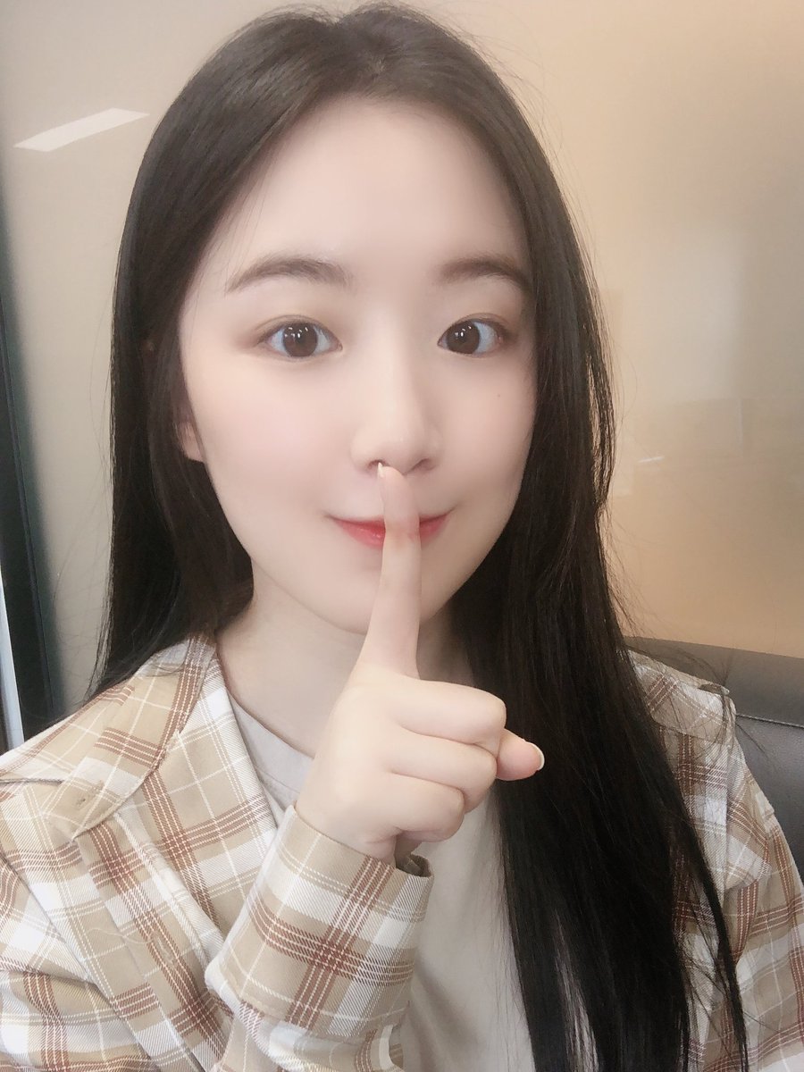 [📸] 2020 (G)I-DLE ONLINE CONCERT 'I-LAND : WHO AM I' D-1

2020.07.05 3PM (KST)

#여자아이들 #GIDLE
#ILAND #2020_GIDLE_ILAND