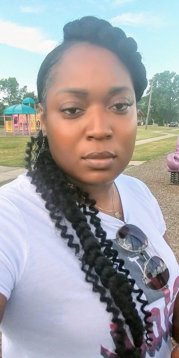 mik_30's tweet photo. Today was definitely a ponytail type of day 🤣😂😘😍😘 https://t.co/QxFkryz4TU
