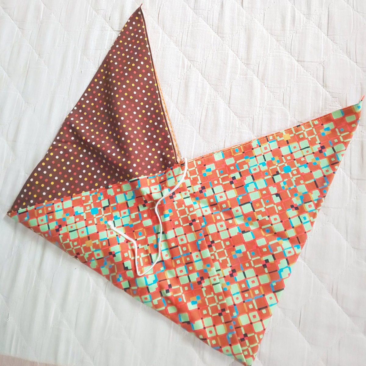 scratch_factory's tweet photo. まだ仕上げ前だけど、Azuma bagのSサイズを作ってます。
作り始めて数年経ちますが、今回サイズバリエーションとオプション仕様を増やし、更に便利にパワーアップ☆
7/26のarchにはいくつか持って行けると思います😄
目下、夏マスクも製作中!お楽しみに!
#ハンドメイド #あずま袋 #ScratchFactory https://t.co/bw5TiTI6pt