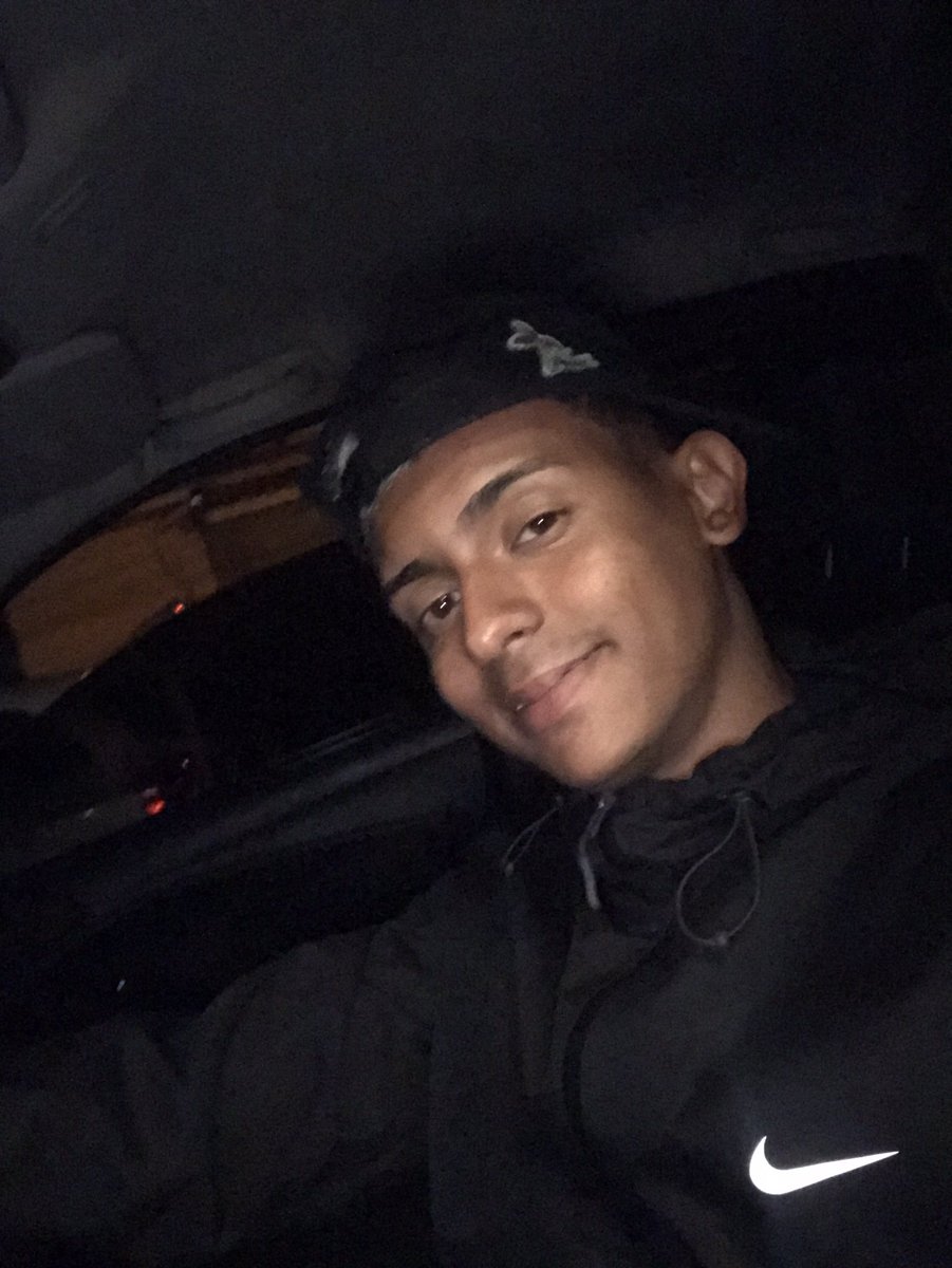 absalomfp's tweet photo. Obrigado meu Deus por mais um ano de vida... 🙏🏽❤️🥳🥳🥳🎉🎉🎊🎊🎊🎉🕺🏽 https://t.co/oVLaXpmAnF