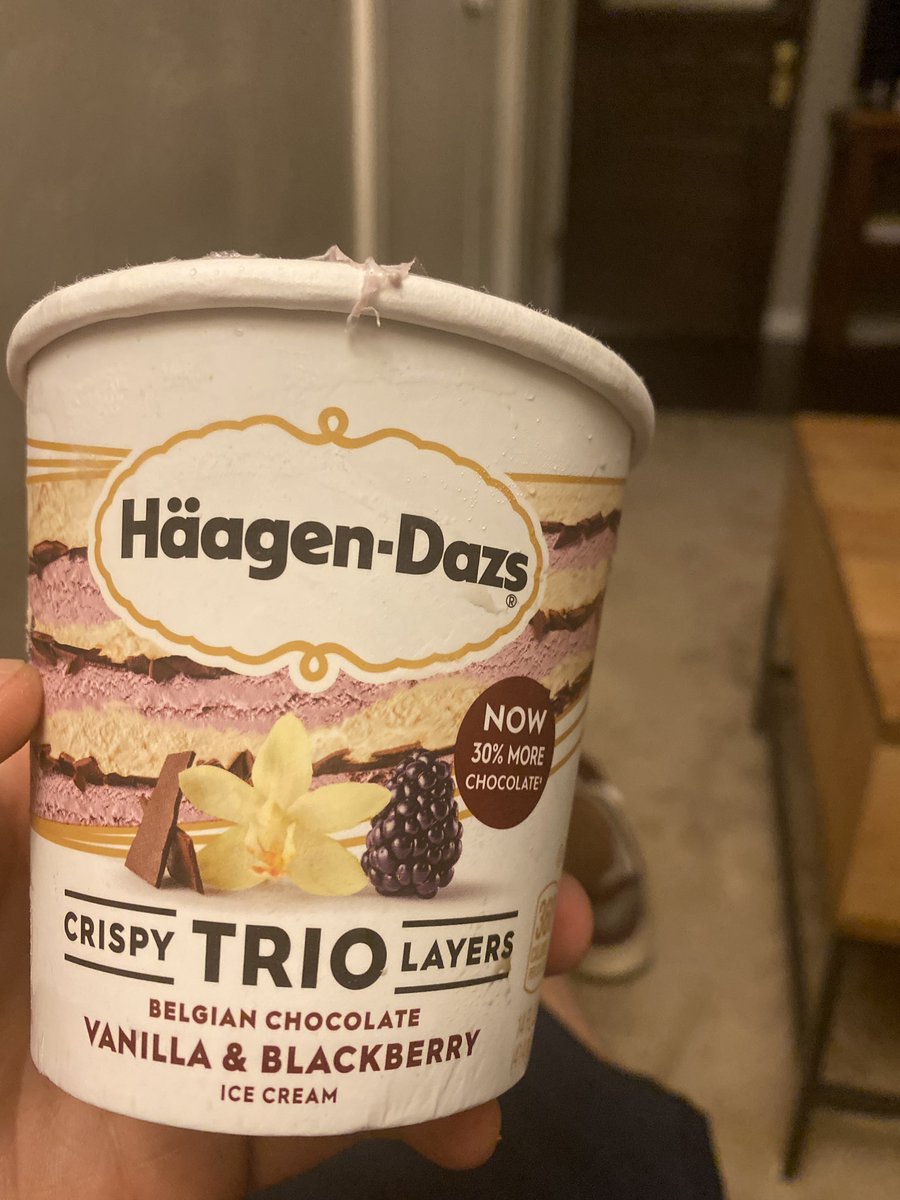 peter_piraino's tweet photo. @HaagenDazs_US why would you call this layers? It is clearly a swirl. https://t.co/Y1vT1rO2k1