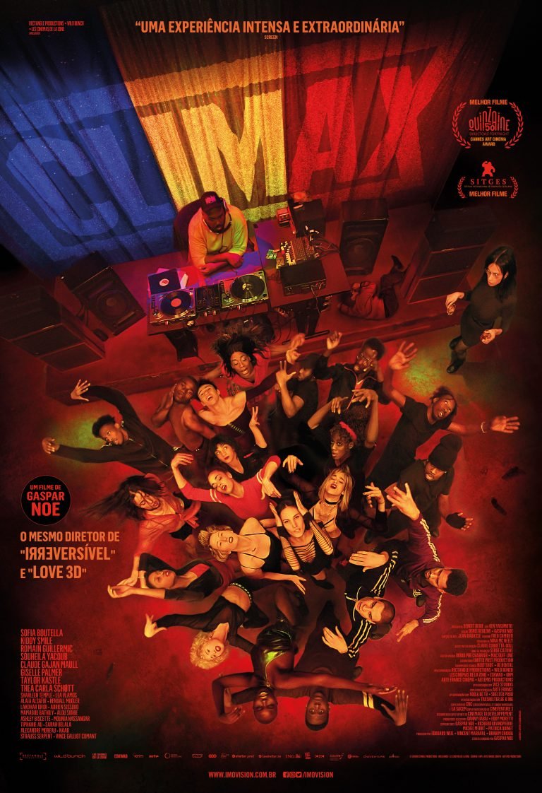 135. CLIMAX (2018) -- Sebuah film thriller/musical (yang berdasarkan kisah nyata), dimana sesi latihan para grup dancer jadi acid-horror saat seseorang mencampur LSD ke minuman mereka. Uniknya, teknik pengambilan kamera dibikin melayang-layang seolah-olah kita dibikin mabuk.