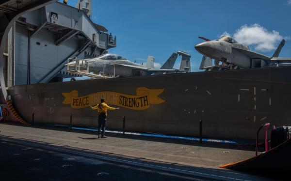ANI's tweet photo. I can confirm USS Nimitz(CVN 68)&amp;USS Ronald Reagan (CVN 76) are holding dual carrier ops in South China Sea to support free&amp;open Indo-Pacific: Accreditation in Public Relations+Military Public Affairs Officer for Ronald Reagan Carrier Strike Group, Lt Cmdr S Brophy to ANI.#USNavy https://t.co/pmLKERqU3o