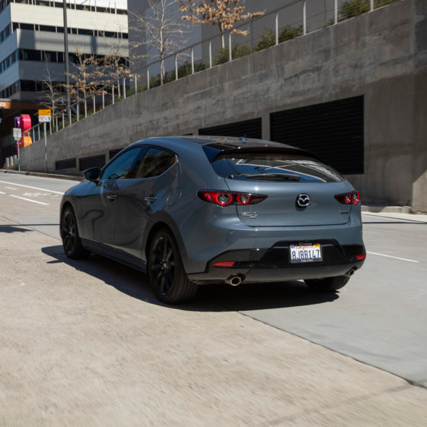 soloautos's tweet photo. A ver muchachos queremos que razonen y justifiquen su respuesta

¿Con cuál se quedan? 

Mazda3 Turbo  - RT 
VW Golf GTI  - ❤️

@MazdaOficial @Volkswagen_MX https://t.co/9xlnEUjOl4