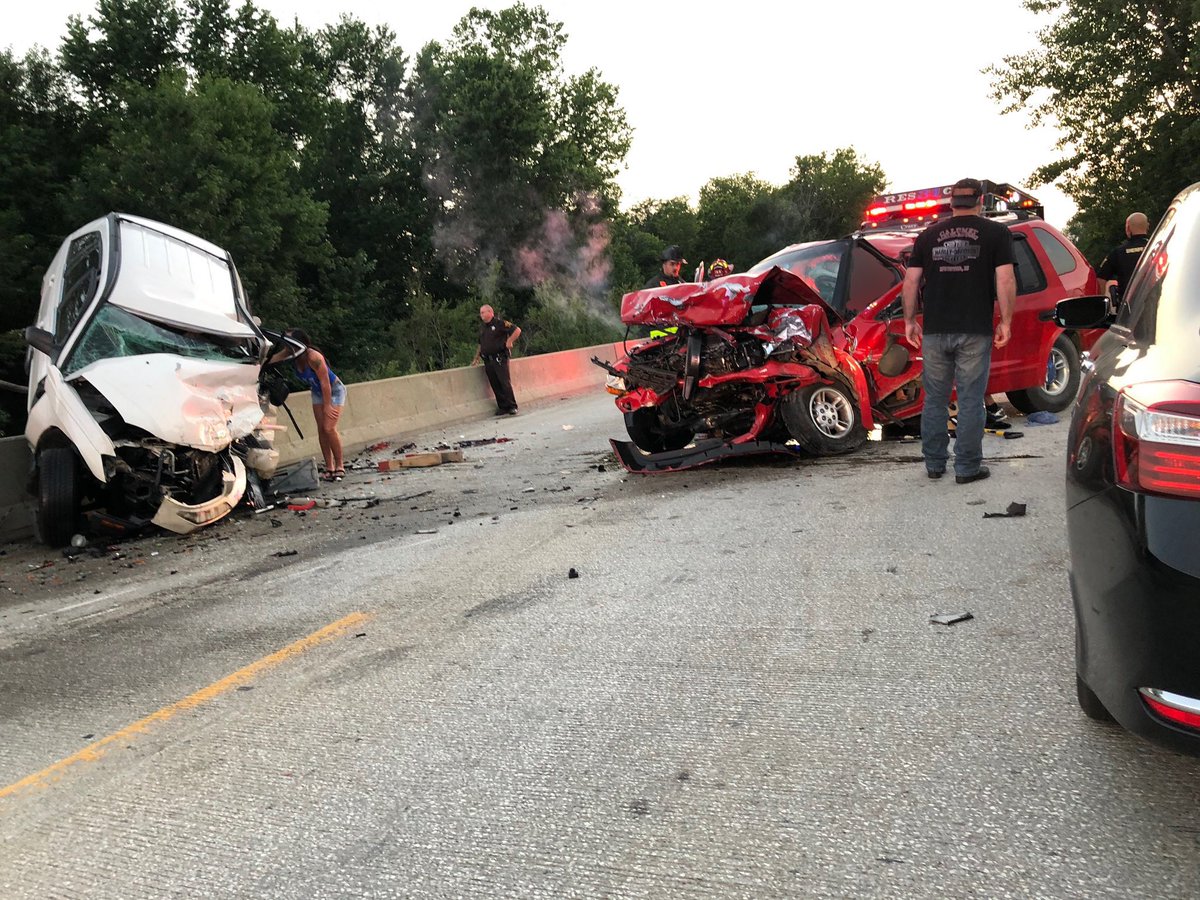 BCFD20's tweet photo. Four people were taken to the hospital, 1 by air, 3 by ambulance in serious condition this evening following a head on collision with dual entrapment over the White River on St Rd 144 in Morgan Co. Multiple agencies assisted @BCFD20. https://t.co/rsFH48NiDn