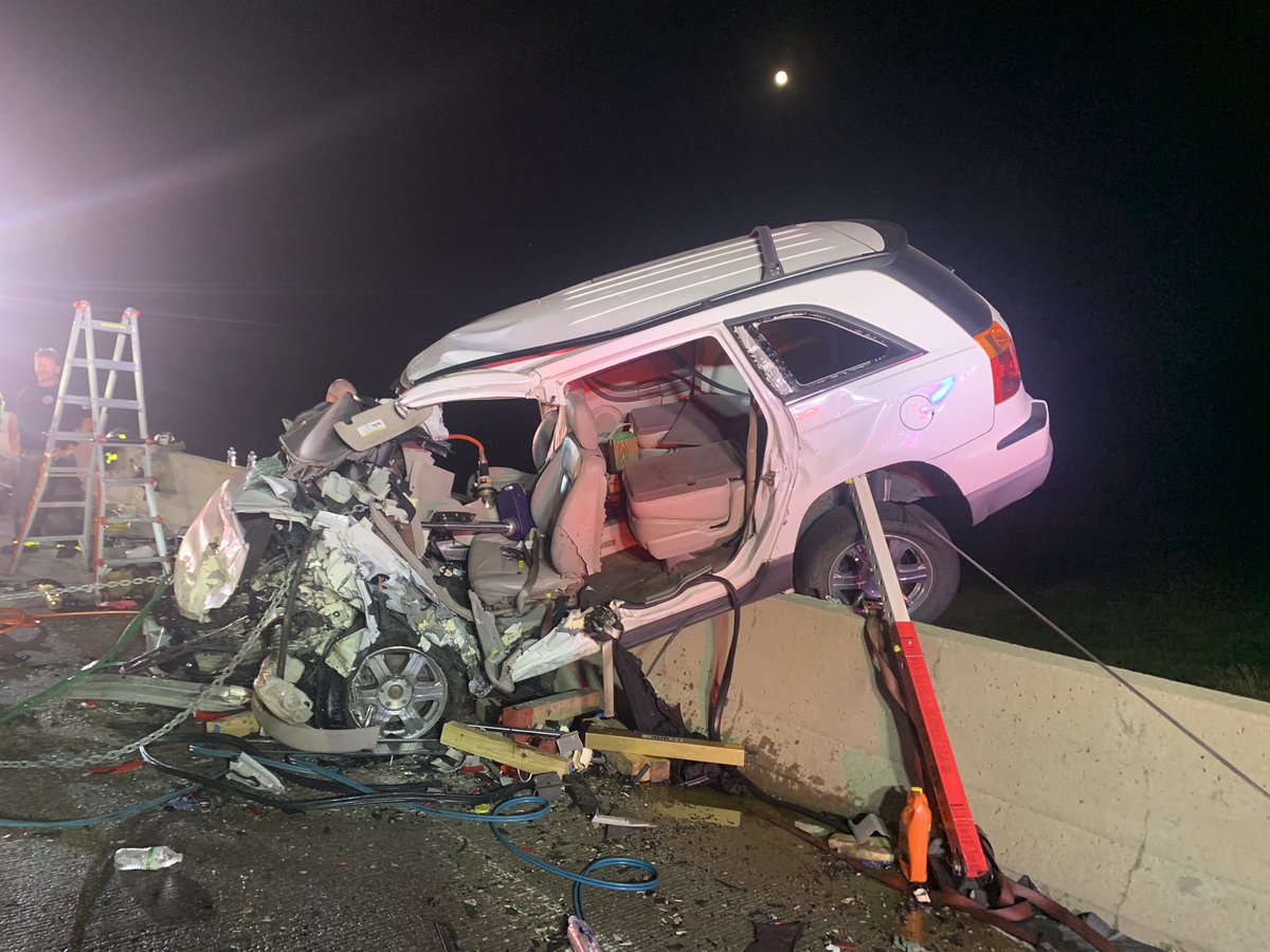 BCFD20's tweet photo. Four people were taken to the hospital, 1 by air, 3 by ambulance in serious condition this evening following a head on collision with dual entrapment over the White River on St Rd 144 in Morgan Co. Multiple agencies assisted @BCFD20. https://t.co/rsFH48NiDn