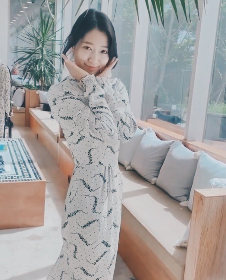 forlmhonly's tweet photo. My babies IG update today. Aww yes i know this is just a coincidence but thank you ho hye 😙😙 https://t.co/RykL8J7C1l