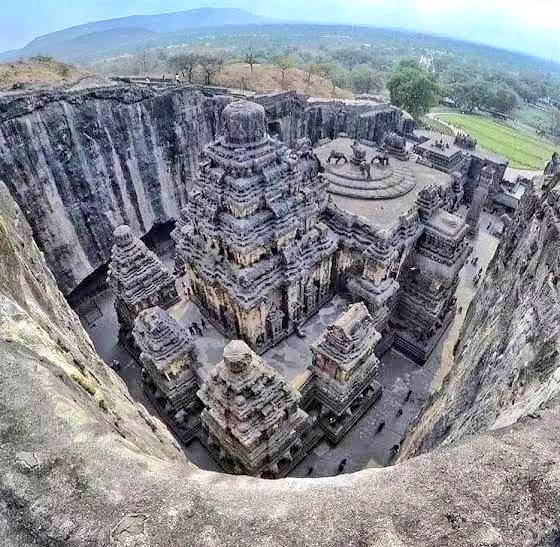 Breathtaking-The Kailash TempleThere are many temples in the world which are known for their beauty. But there is a temple in India which has stood for 100 of years with its beauty in many secrets. Yes!! We are talking about Kailash Temple, ellora, Maharashtra @LostTemple7