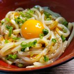 夏にもってこいのさっぱりレシピ!簡単に作れる「冷やしタレうどん」の作り方!