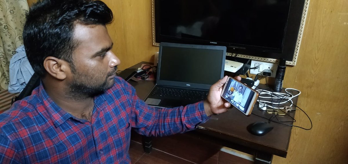 IMitrc's tweet photo. कार्यक्रम : "सरस काव्य संगम"
On Friday night ' Bikaner Technical University organized a program named  "सरस काव्य संगम" संगम"in order to give mental relief to the faculty members and the students.Several eminent personalities of their field gave their virtual performance. https://t.co/XtUUPFFe2i